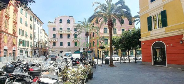 negozio in affitto a Genova in zona Nervi
