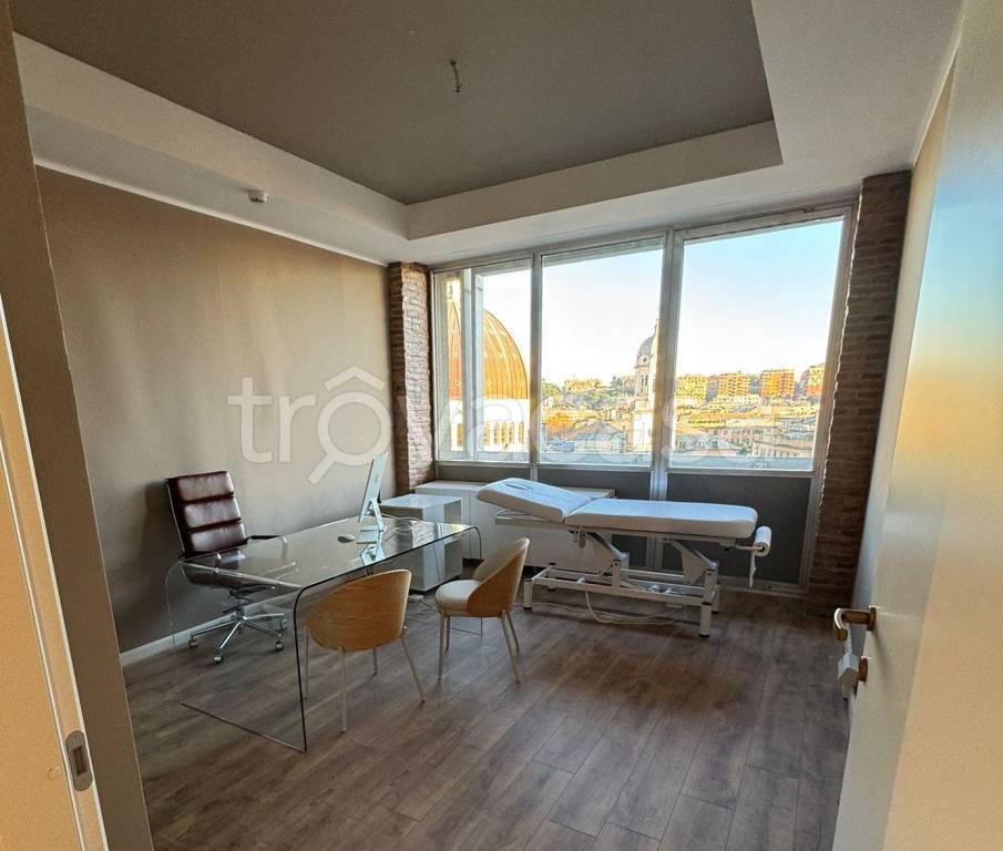 ufficio in affitto a Genova in zona Foce