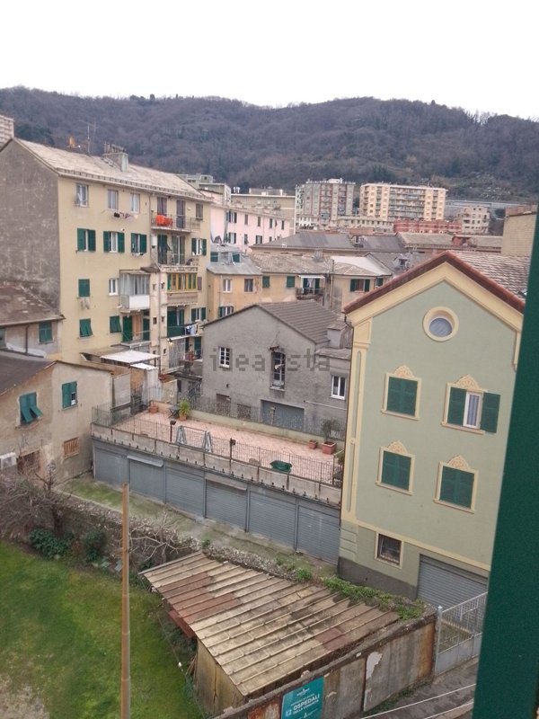 appartamento in affitto a Genova in zona Certosa