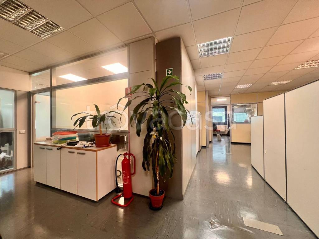 ufficio in affitto a Genova in zona Sampierdarena