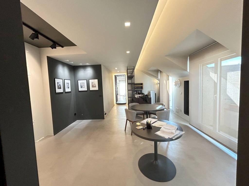 ufficio in affitto a Genova