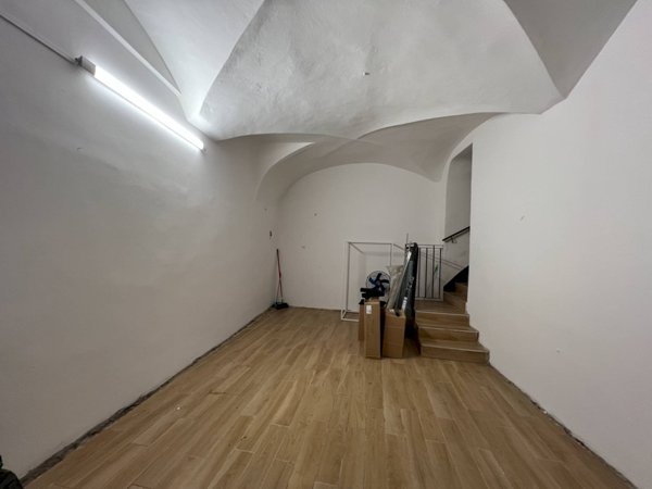 locale commerciale in affitto a Genova in zona Centro Storico