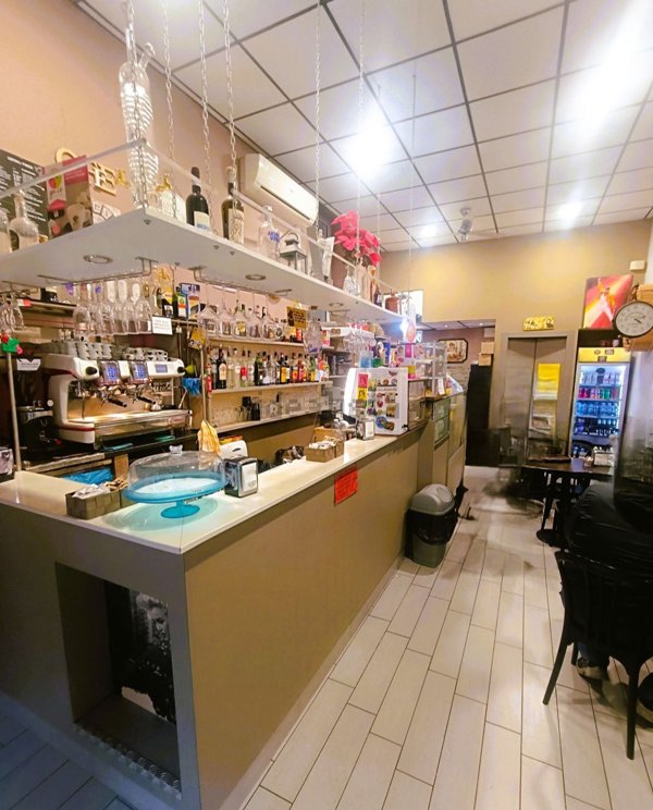 negozio in affitto a Genova in zona Sampierdarena