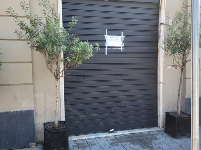 negozio in affitto a Genova in zona Sottoripa / Maddalena / Molo