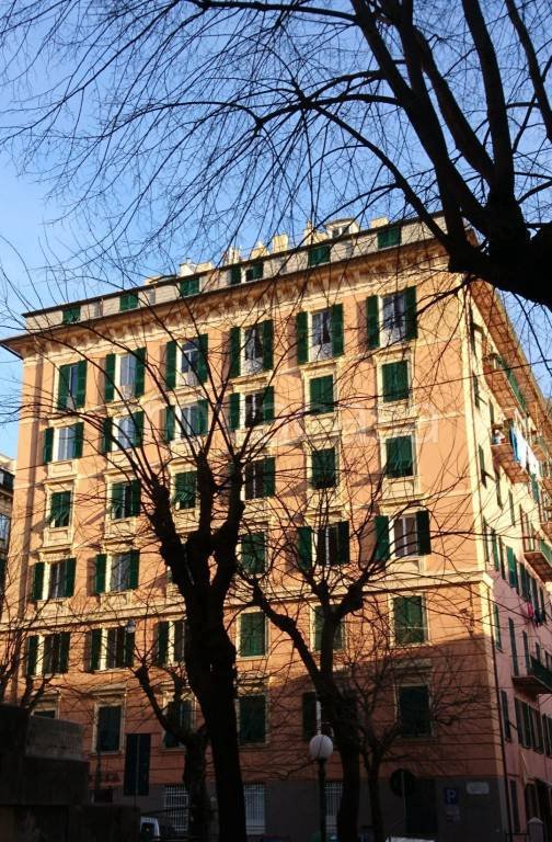 appartamento in affitto a Genova in zona Carignano