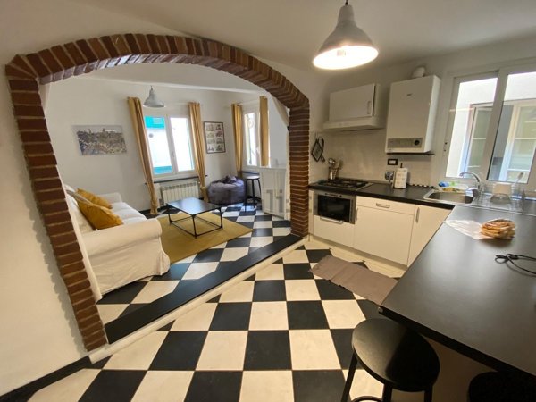 appartamento in affitto a Genova in zona Sottoripa / Maddalena / Molo