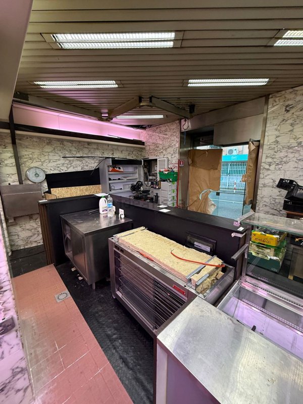 negozio in affitto a Genova in zona Sestri Ponente