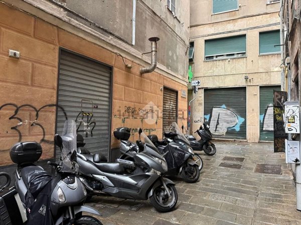 negozio in affitto a Genova in zona Centro Storico