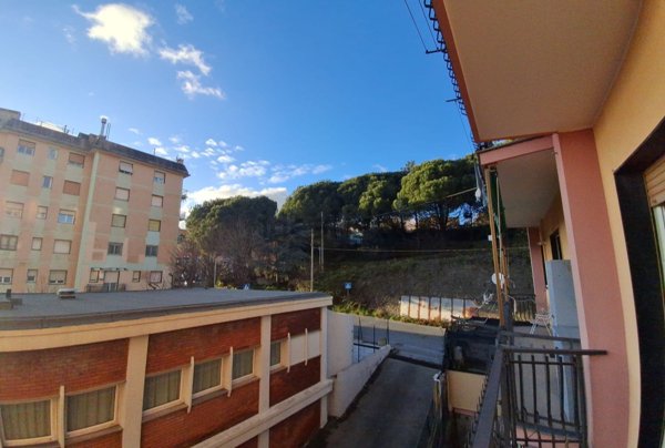 appartamento in affitto a Genova in zona Rivarolo
