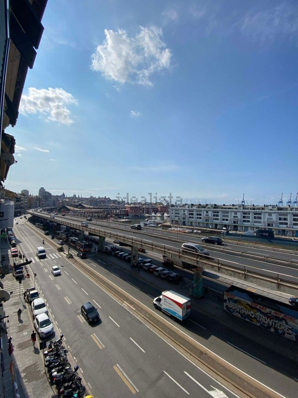 appartamento in affitto a Genova in zona Sottoripa / Maddalena / Molo