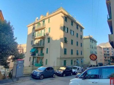 appartamento in affitto a Genova in zona Sestri Ponente