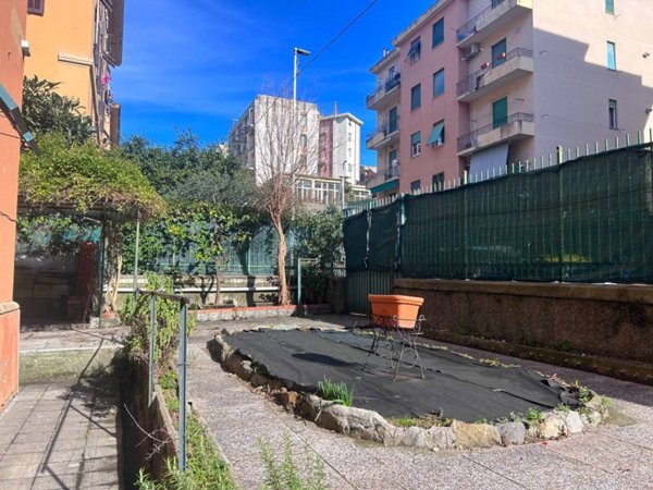 appartamento in affitto a Genova in zona Sturla