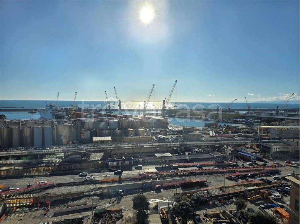 ufficio in affitto a Genova in zona Sampierdarena