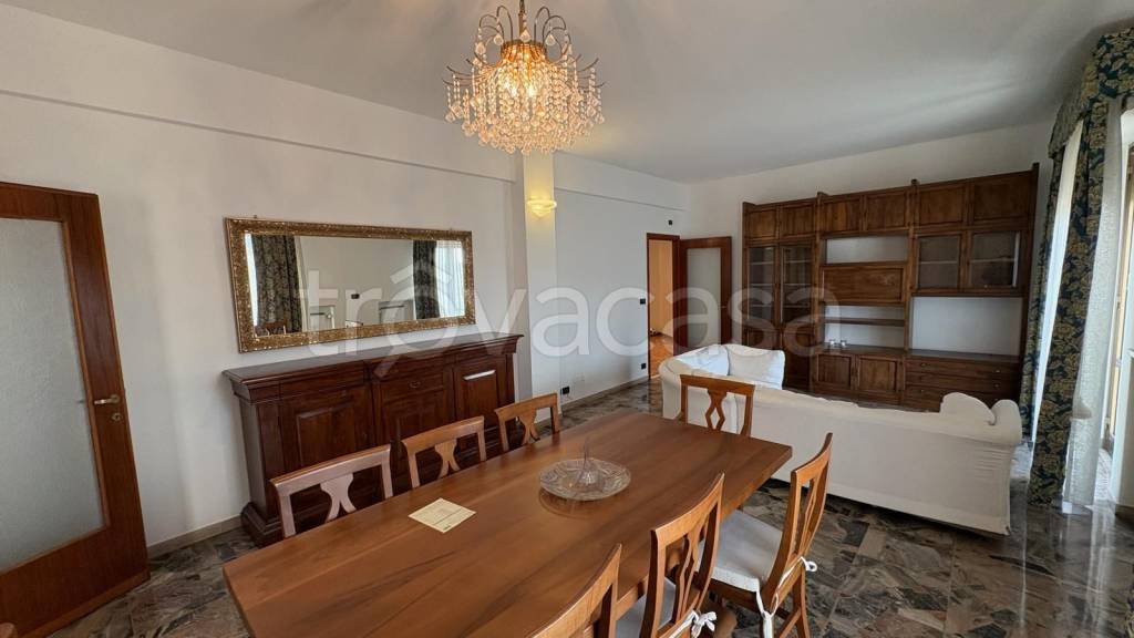 appartamento in affitto a Genova