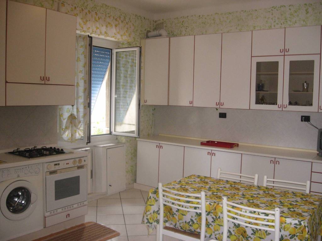 appartamento in affitto a Genova in zona Sestri Ponente