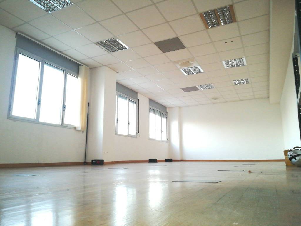 ufficio in affitto a Genova in zona Cornigliano