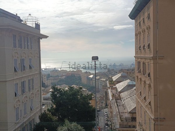 appartamento in affitto a Genova in zona Castelletto