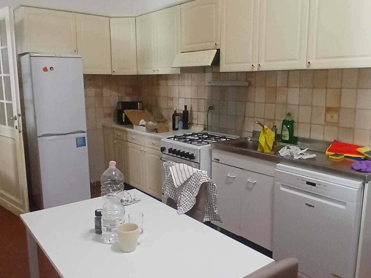 negozio in affitto a Genova in zona Castelletto