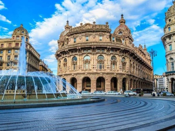 appartamento in affitto a Genova in zona Sottoripa / Maddalena / Molo