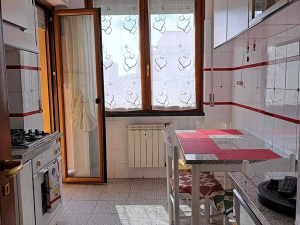 negozio in affitto a Genova in zona San Martino