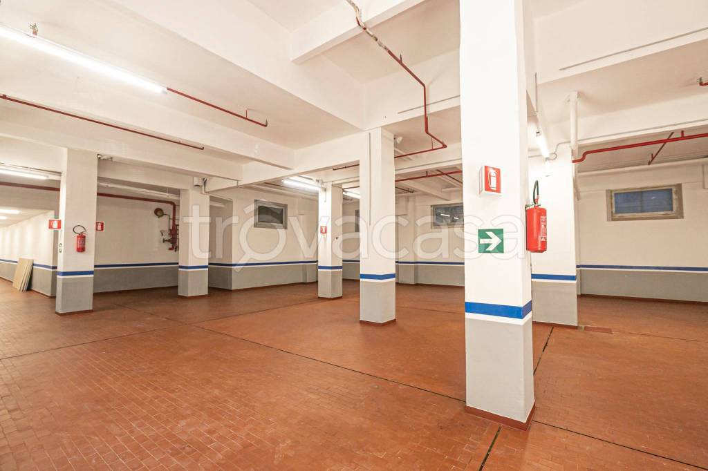 locale commerciale in affitto a Genova in zona Molassana