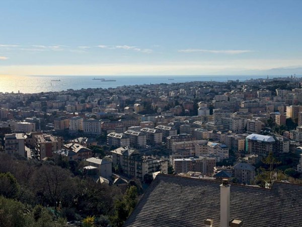 appartamento in affitto a Genova in zona Apparizione