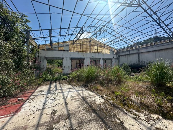 capannone in affitto a Genova in zona Bolzaneto