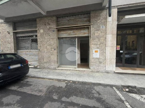 negozio in affitto a Genova in zona Pegli