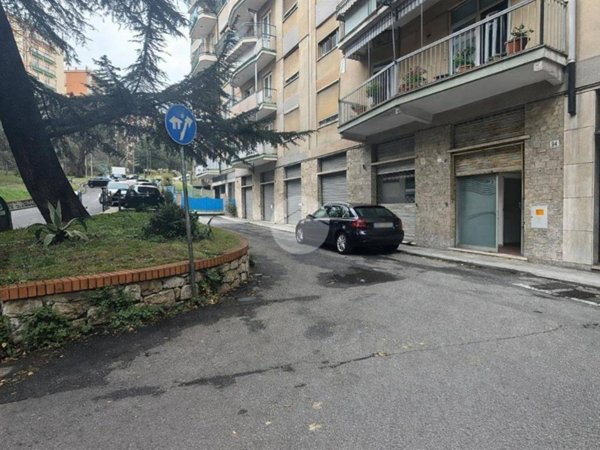 negozio in affitto a Genova in zona Multedo