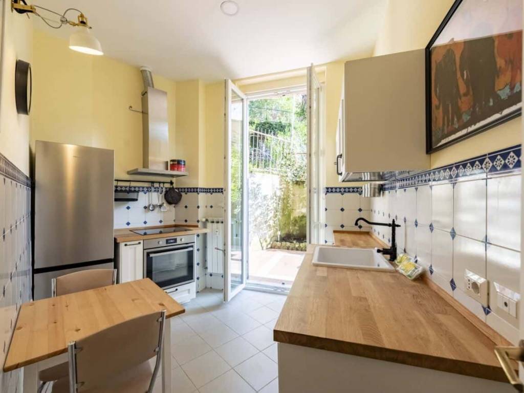 appartamento in affitto a Genova in zona Castelletto