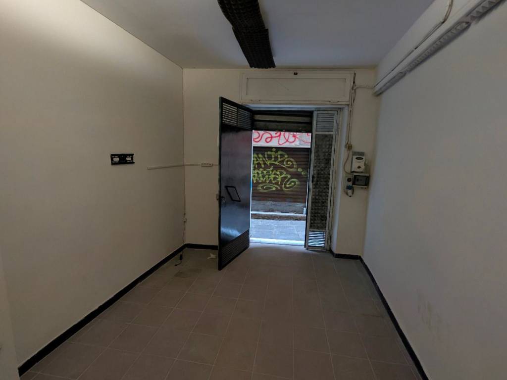 negozio in affitto a Genova in zona Centro Storico