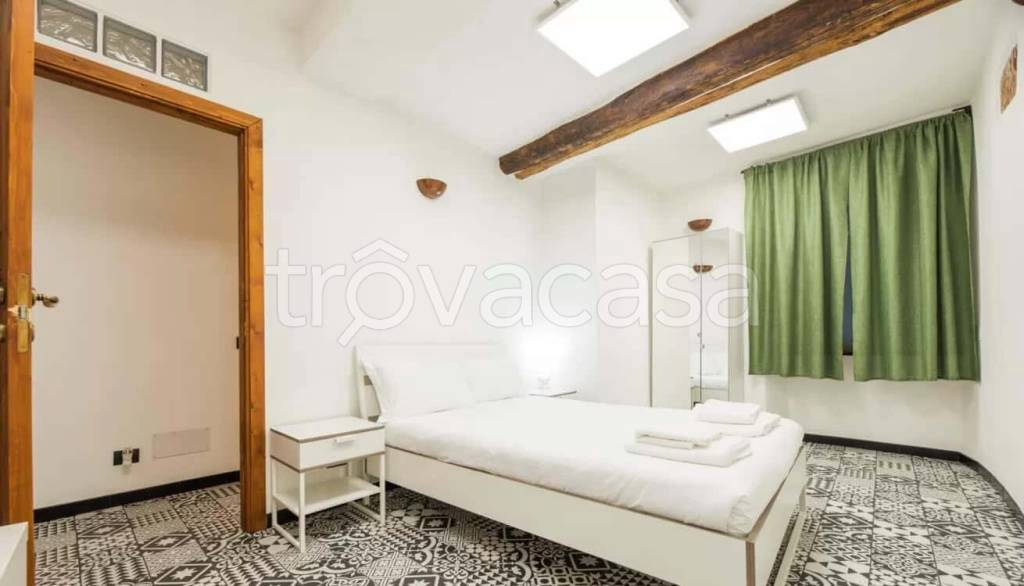 appartamento in affitto a Genova in zona Sottoripa / Maddalena / Molo