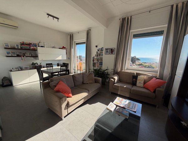 appartamento in affitto a Genova in zona Albaro