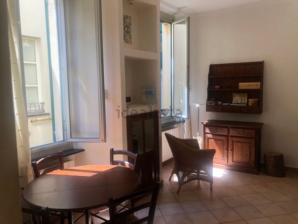 appartamento in affitto a Genova in zona Sottoripa / Maddalena / Molo