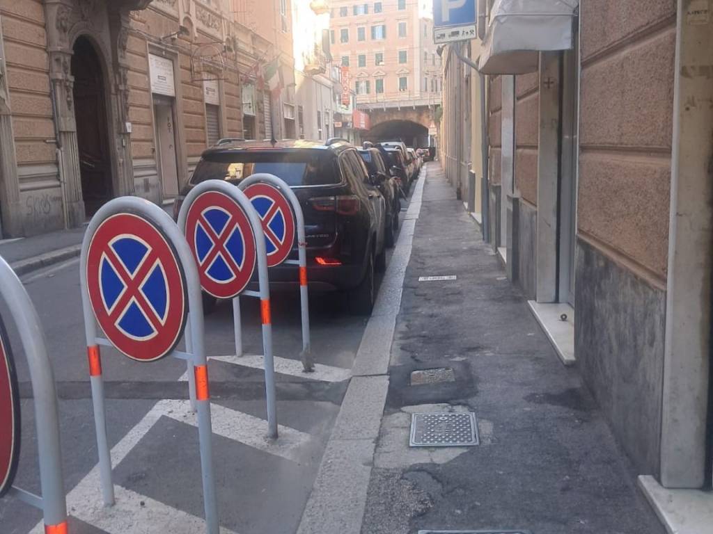 negozio in affitto a Genova in zona Sampierdarena