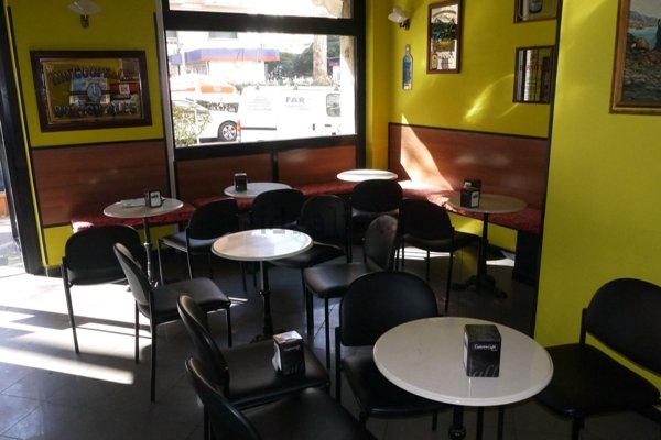 negozio in affitto a Genova in zona Foce