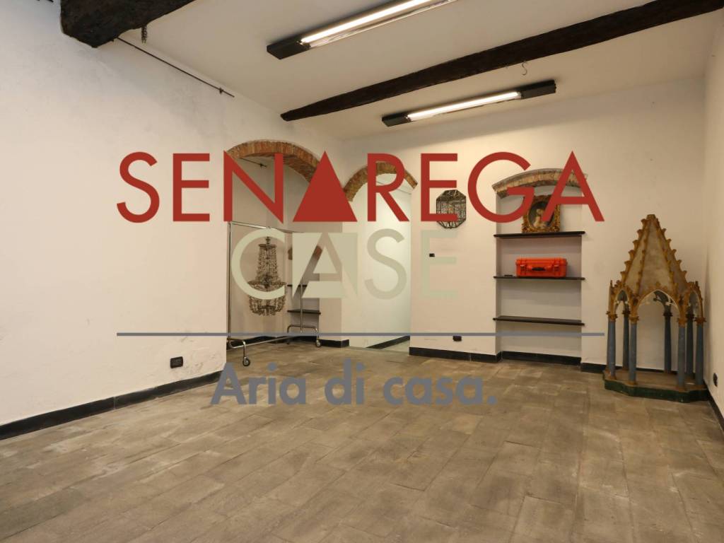 negozio in affitto a Genova