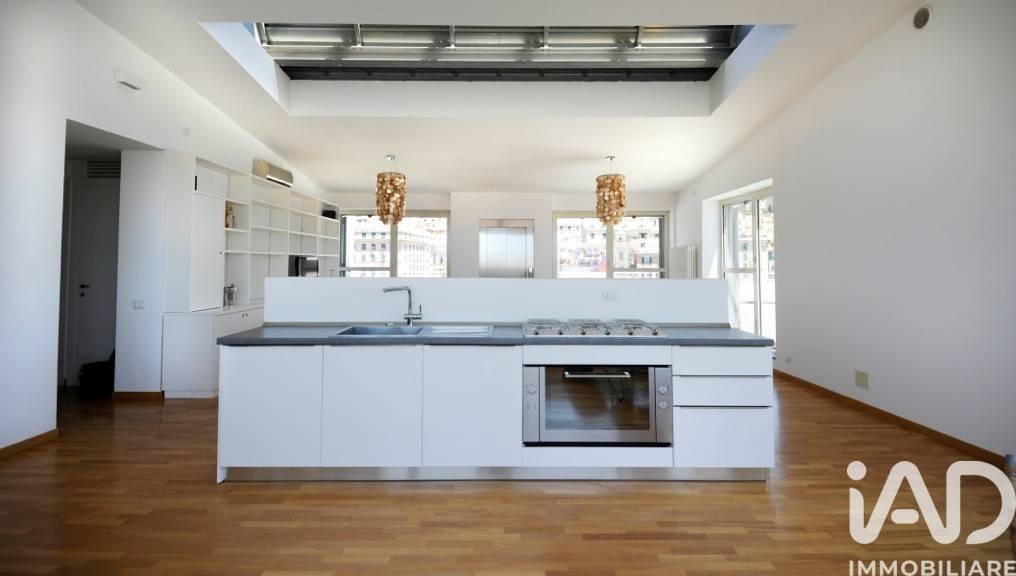 appartamento in affitto a Genova in zona Sottoripa / Maddalena / Molo