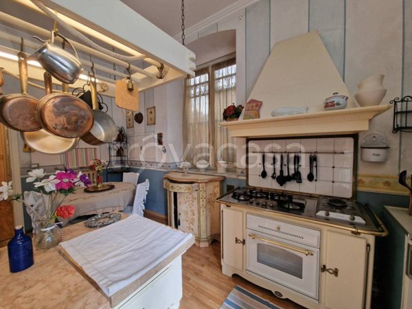 appartamento in affitto a Genova in zona Castelletto