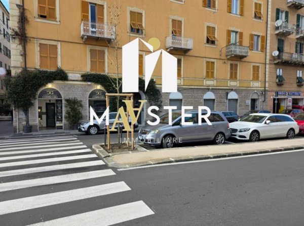 negozio in affitto a Genova in zona Sestri Ponente