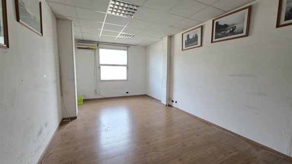 ufficio in affitto a Genova in zona Bolzaneto