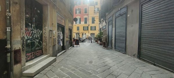 negozio in affitto a Genova in zona Centro Storico