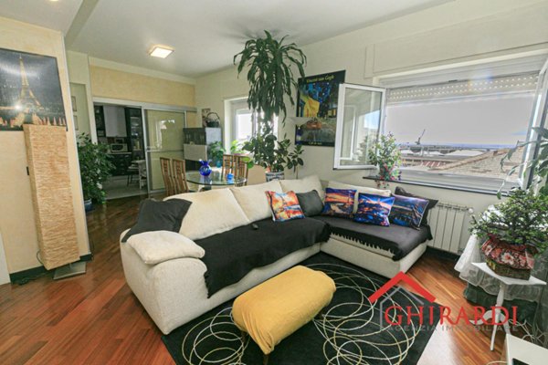 appartamento in affitto a Genova in zona Sestri Ponente