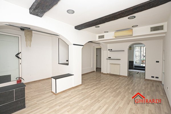 locale commerciale in affitto a Genova in zona Sestri Ponente