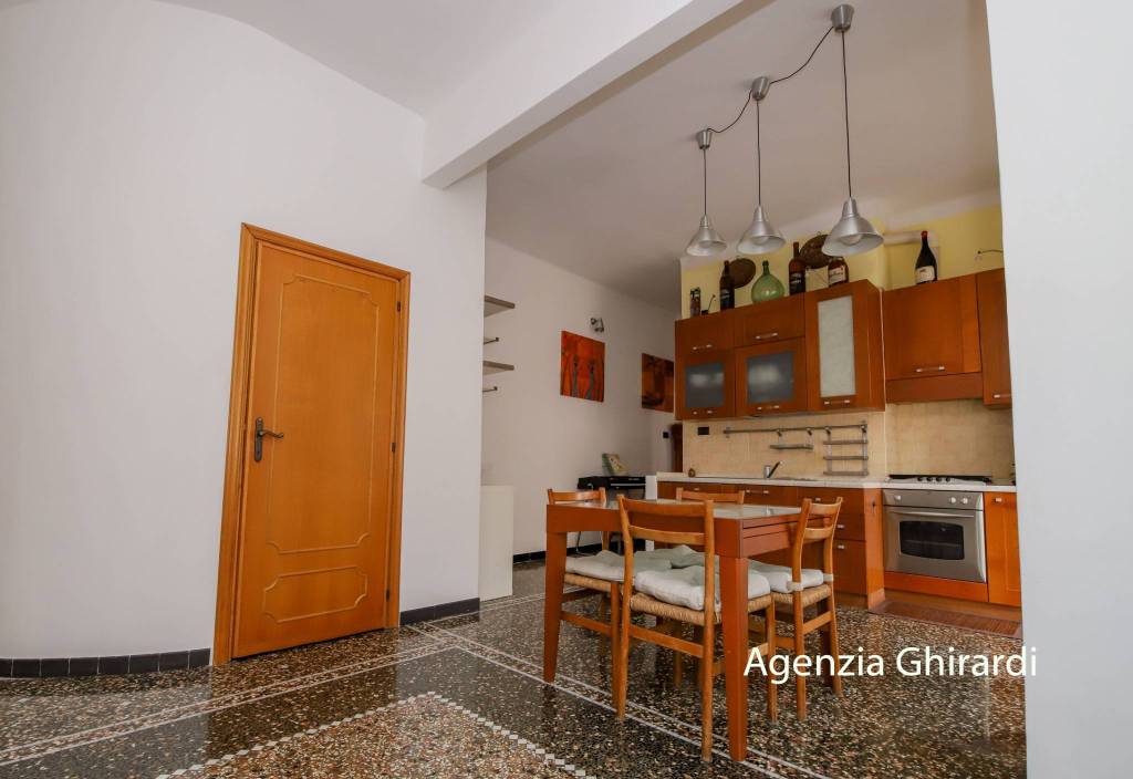 appartamento in affitto a Genova in zona Sestri Ponente