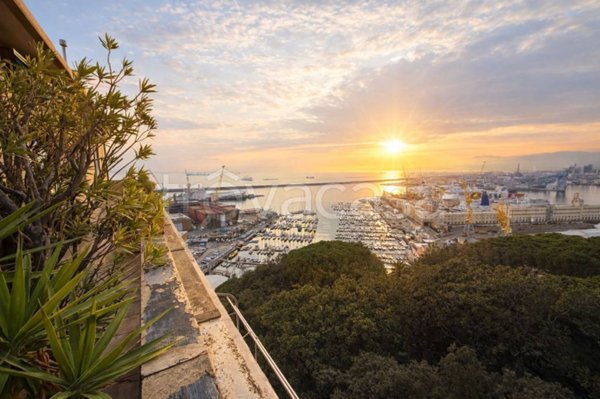 appartamento in affitto a Genova in zona Carignano