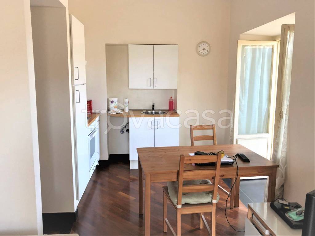 appartamento in affitto a Genova in zona Sottoripa / Maddalena / Molo