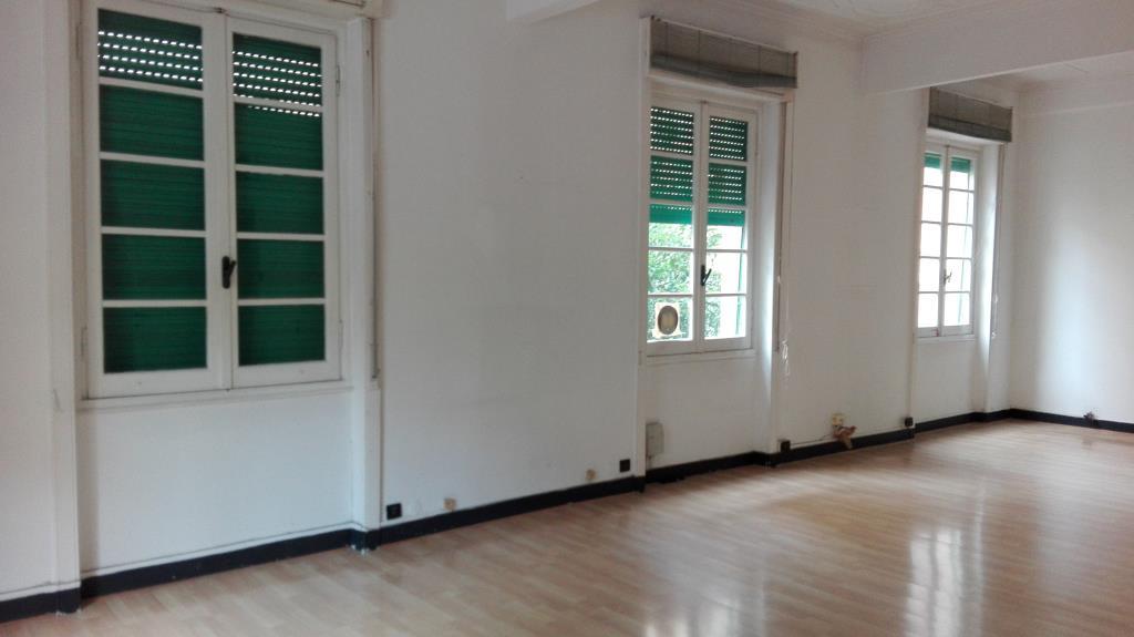 ufficio in affitto a Genova in zona Carignano