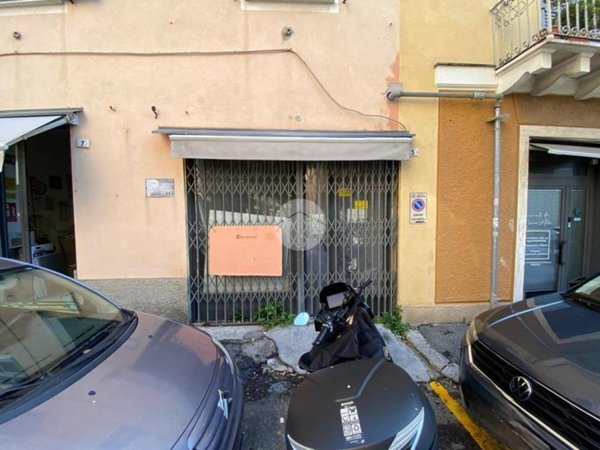 negozio in affitto a Genova in zona Sestri Ponente