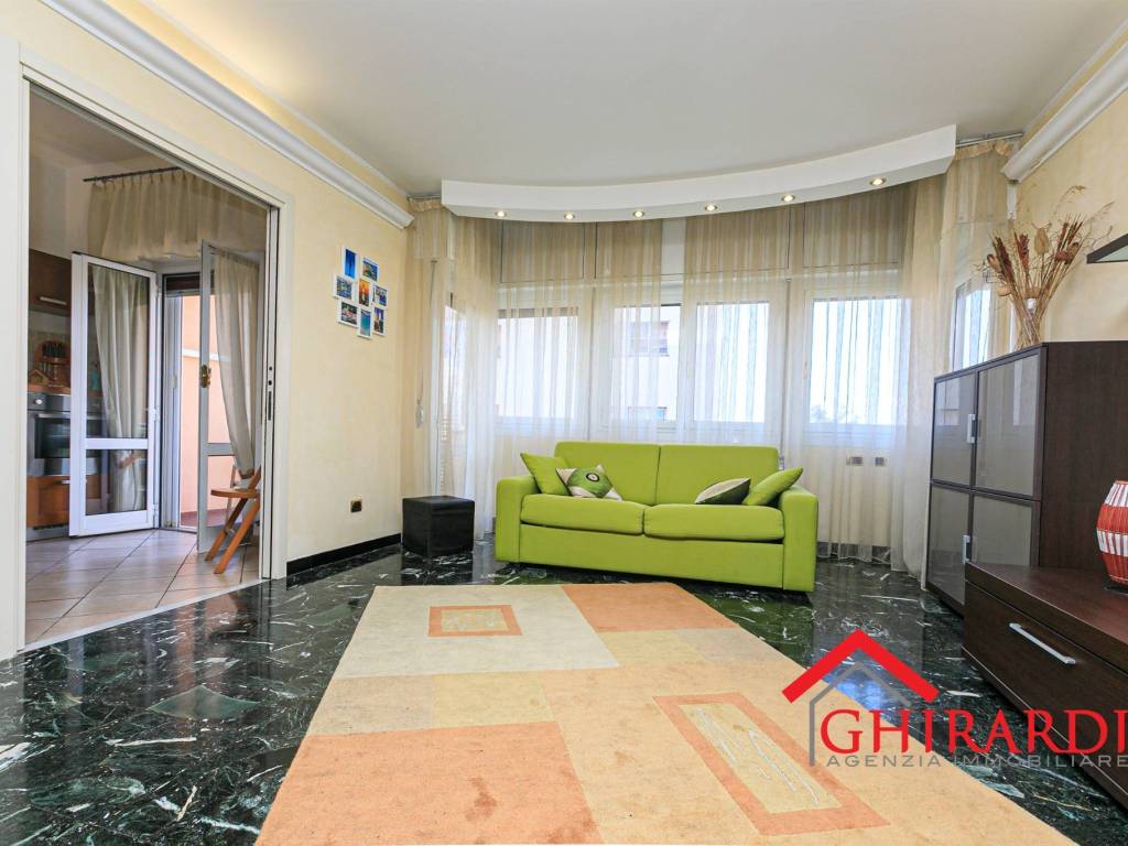 appartamento in affitto a Genova in zona Sestri Ponente